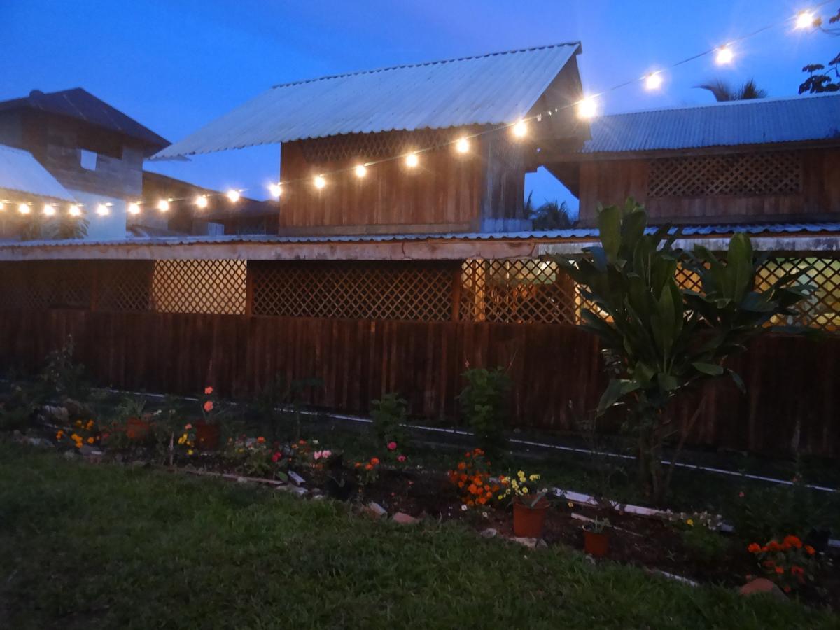 Hotel Puerto Viejo Puerto Viejo de Talamanca Экстерьер фото